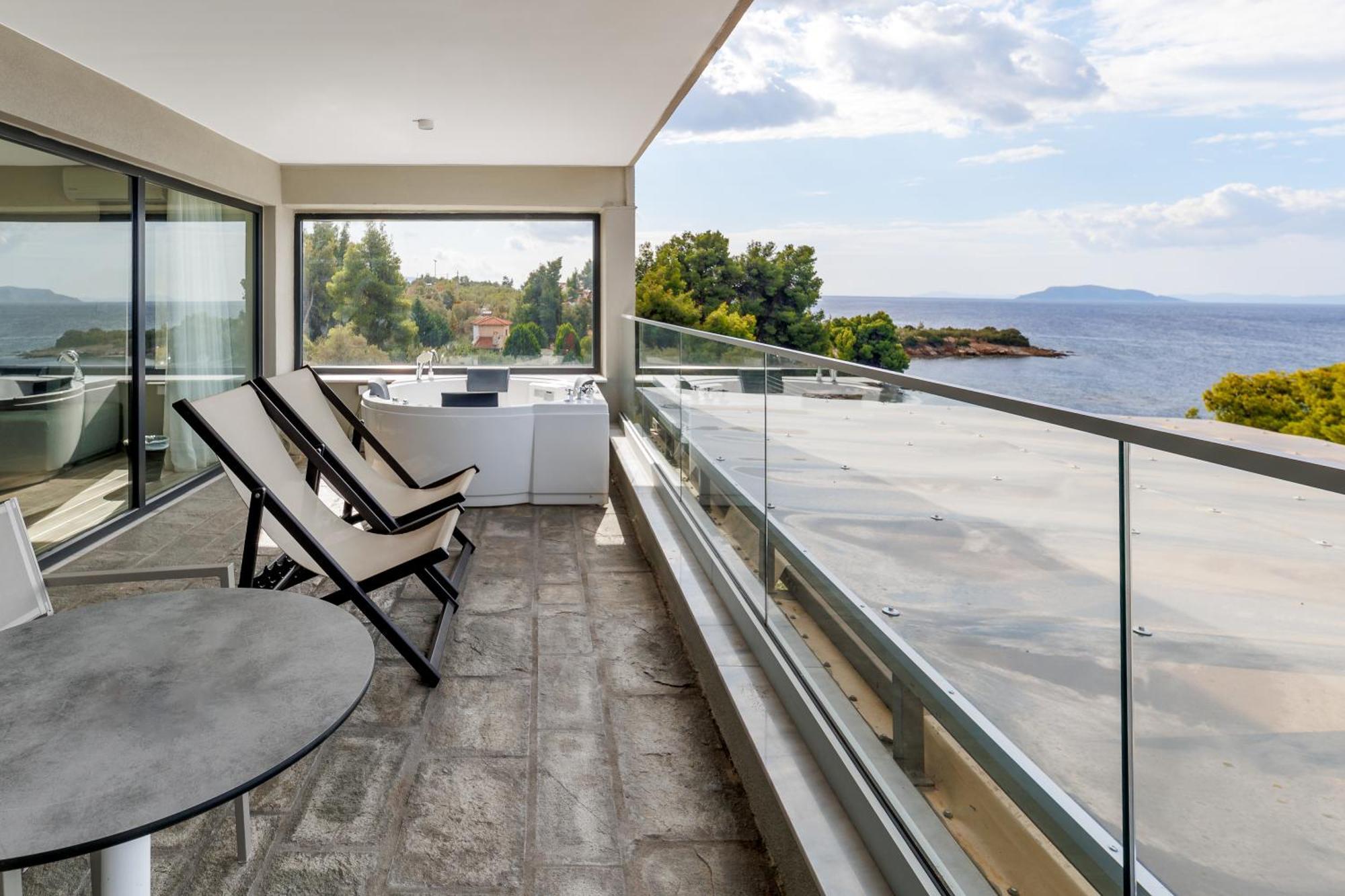 Casa Bloo Adults Only Han Elia Nikitis